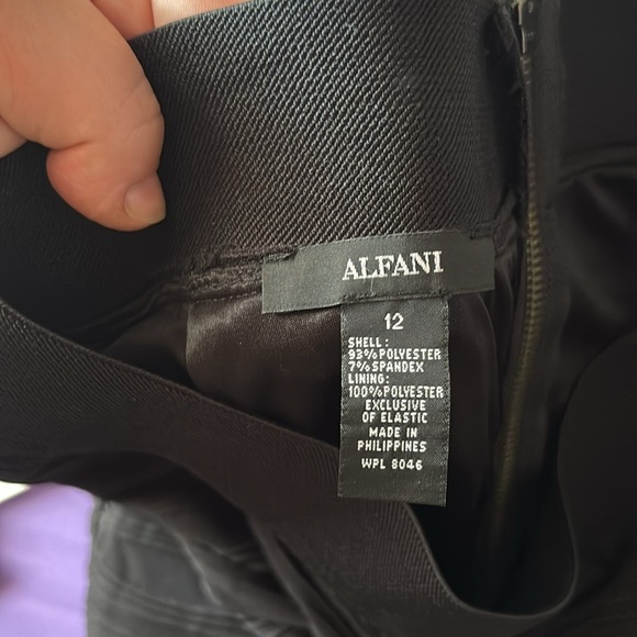 Black Textured Skirt Size 12 - Picture 4 of 4